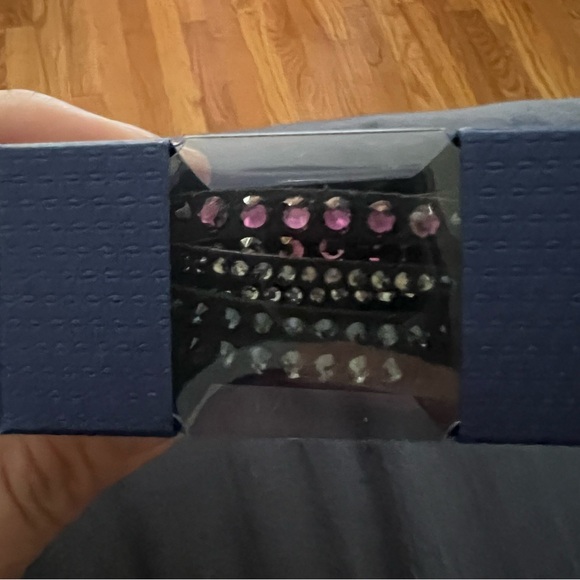 BNWT SWAROVSKI SLAKE 5297364 - DMUL/GUNS - 36 CM - Picture 3 of 4